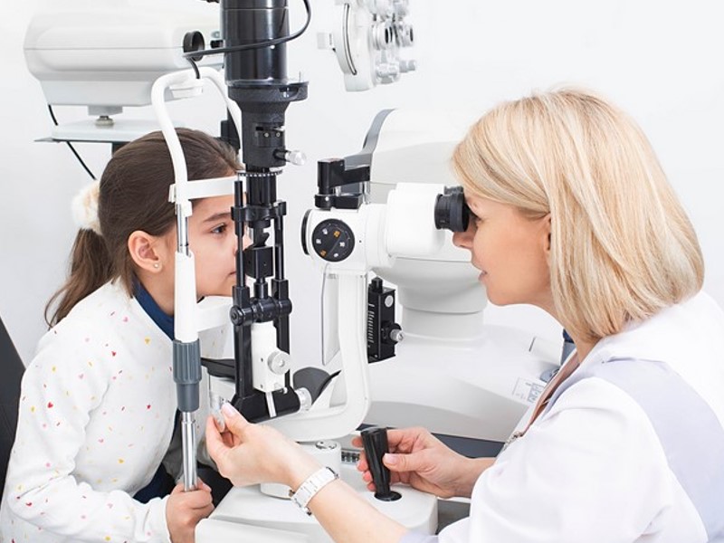 ophthalmic examination for children